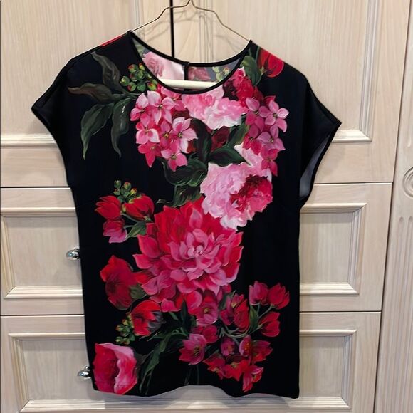 Dolce & Gabbana Floral Black Top Size 38  Small/medium - Picture 1 of 3
